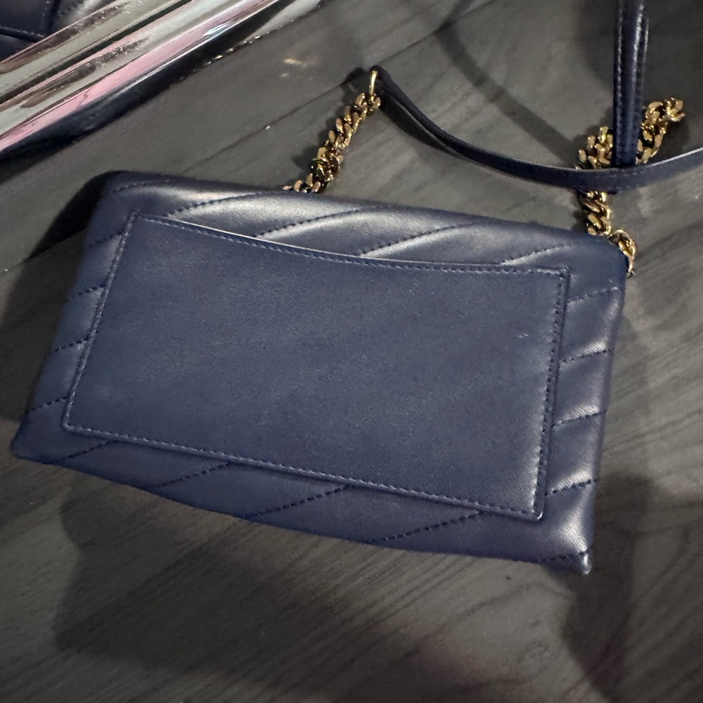 Tory Burch Quilted Navy Leather Crossbody with Gold Logo - Picture 3 of 4